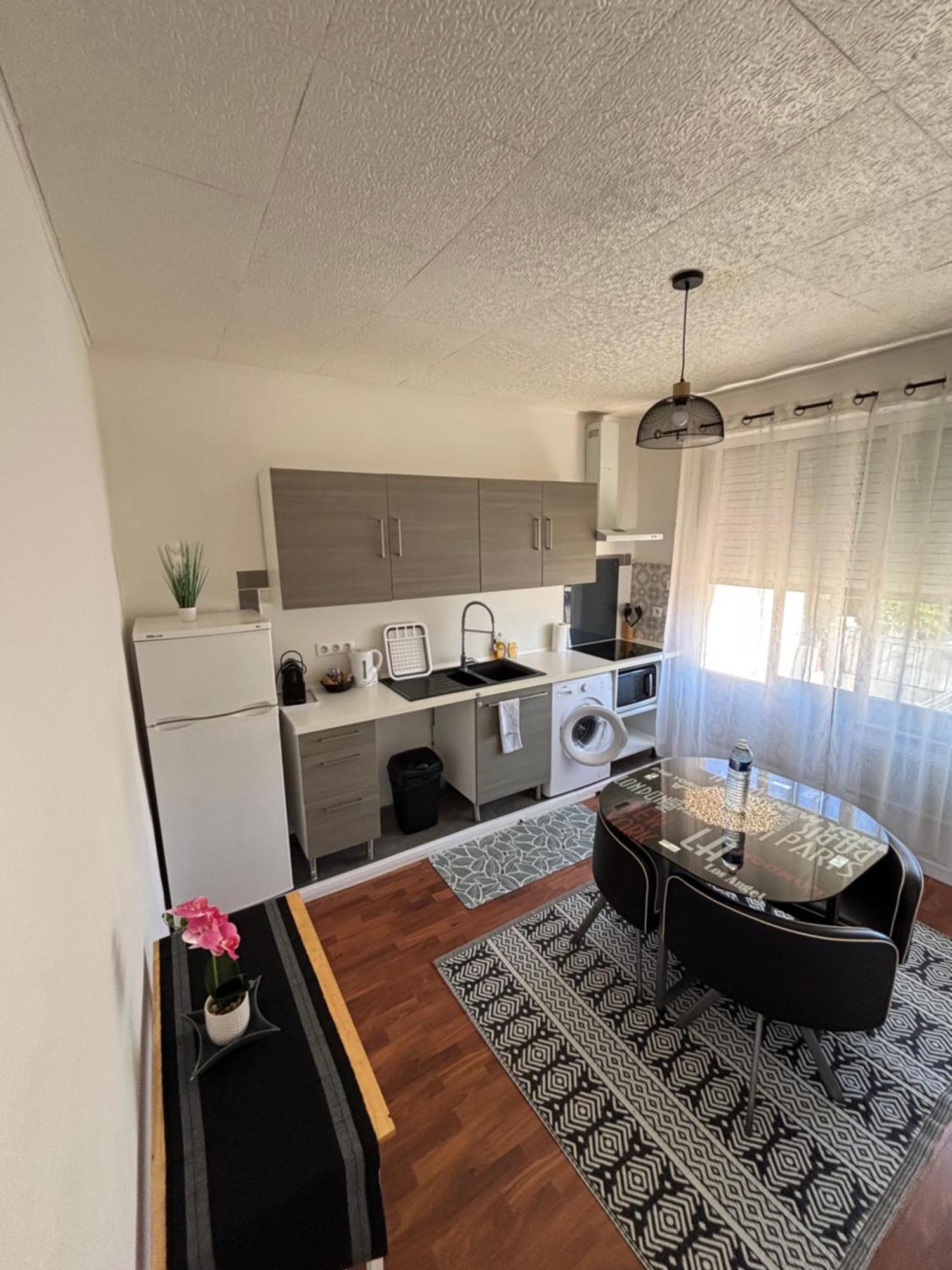 Unique Appartement Zen Et Detente Dans Villa Avec Piscine Tres Bien Place Μονπελιέ Εξωτερικό φωτογραφία